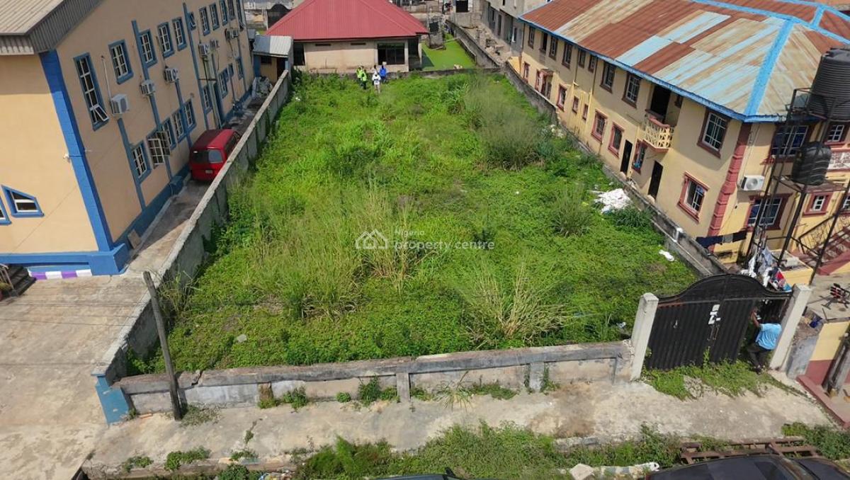 Nice Located Empty Land ( 700sqm ), Mende, Maryland, Lagos, Residential Land for Sale