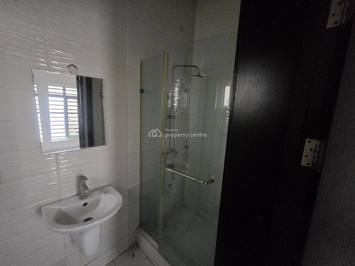 3-bedroom Apartment, Off Oladimeji, Lekki Phase 1, Lekki, Lagos, Flat / Apartment for Rent