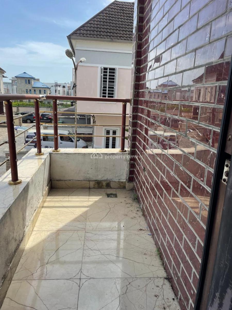 Distress 4 Bedrooms Semi Detached Duplex with a Bq, Ikota School, Lekki, Lagos, Semi-detached Duplex for Sale