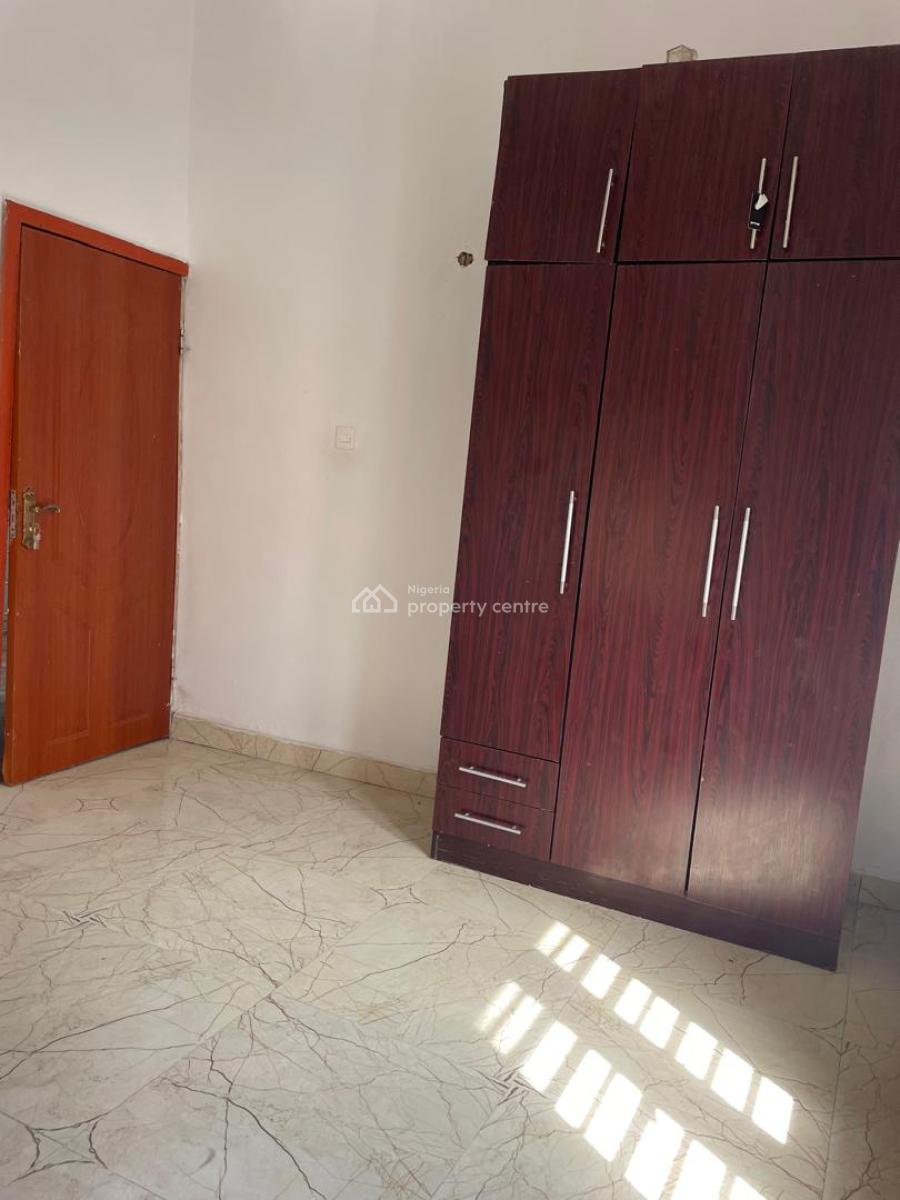 Distress 4 Bedrooms Semi Detached Duplex with a Bq, Ikota School, Lekki, Lagos, Semi-detached Duplex for Sale