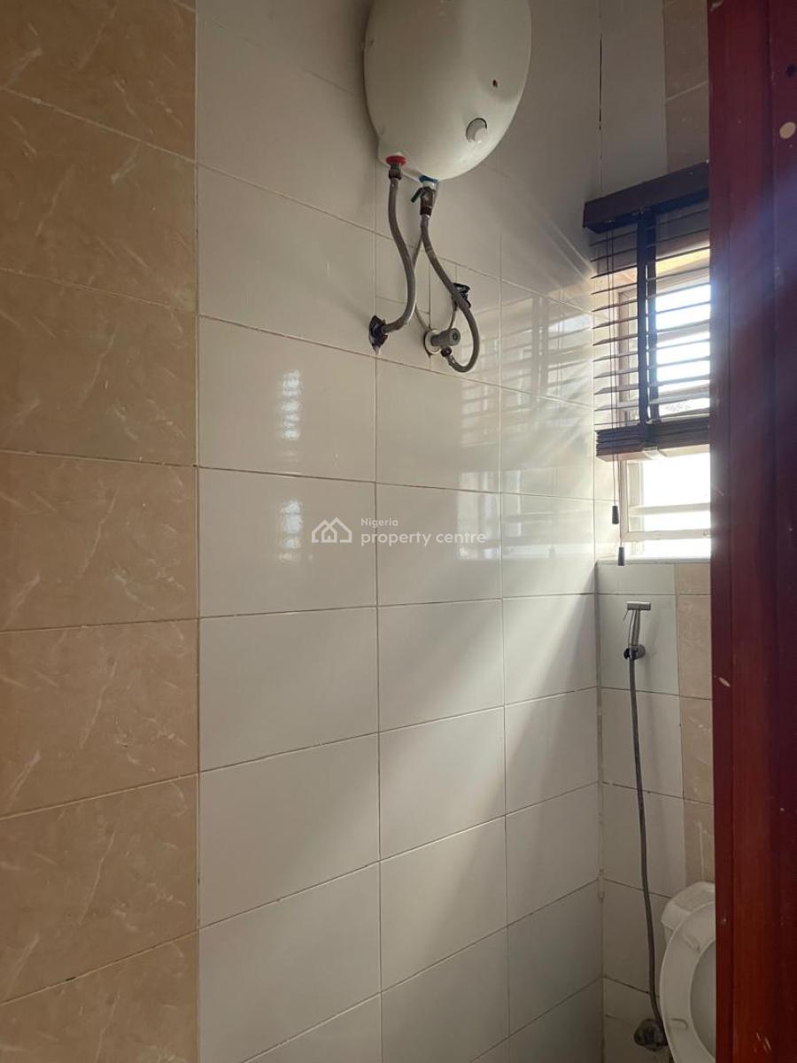 Distress 4 Bedrooms Semi Detached Duplex with a Bq, Ikota School, Lekki, Lagos, Semi-detached Duplex for Sale