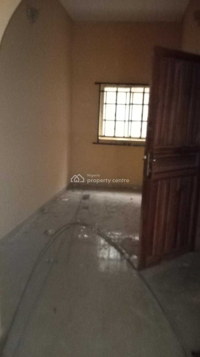 Spacious 3 Bedroom Flat, Alagbole Cele Bustop, Aduba Estate, Ojodu, Lagos, Flat / Apartment for Rent