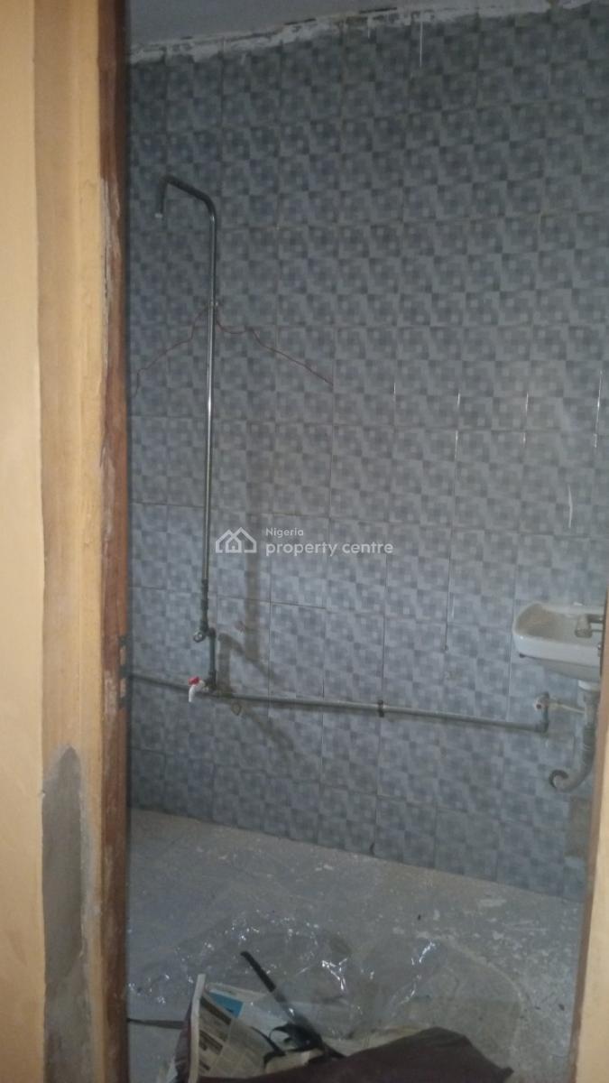 Spacious 3 Bedroom Flat, Alagbole Cele Bustop, Aduba Estate, Ojodu, Lagos, Flat / Apartment for Rent