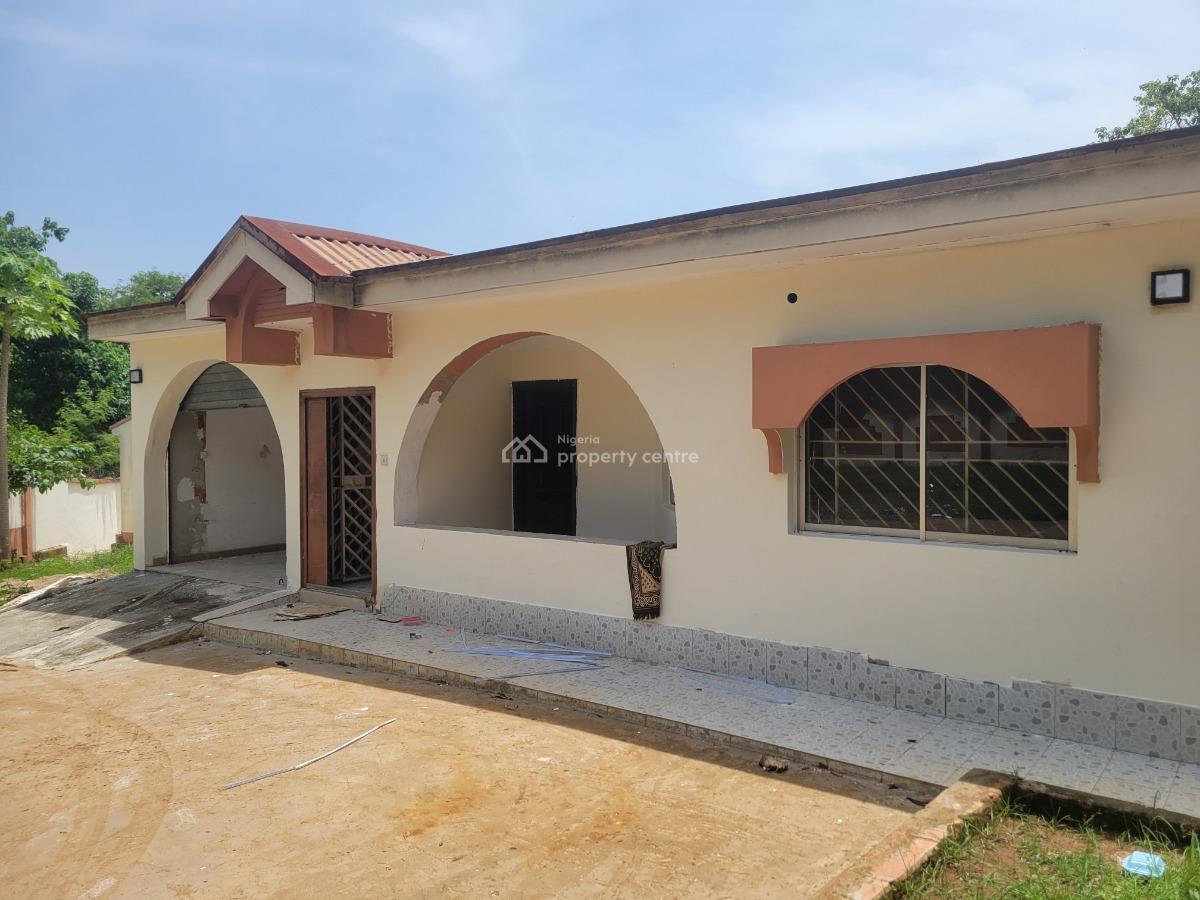 Spacious 4 Bedroom Detached House with 2 Rooms Bq, Garki, Abuja, Detached Bungalow for Rent
