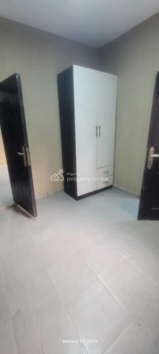 Well Renovated Miniflat with Open Plan Kitchen 1 Front Unit Downstairs, Off Admiralty, Lekki Phase 1, Lekki, Lagos, Mini Flat (room and Parlour) for Rent