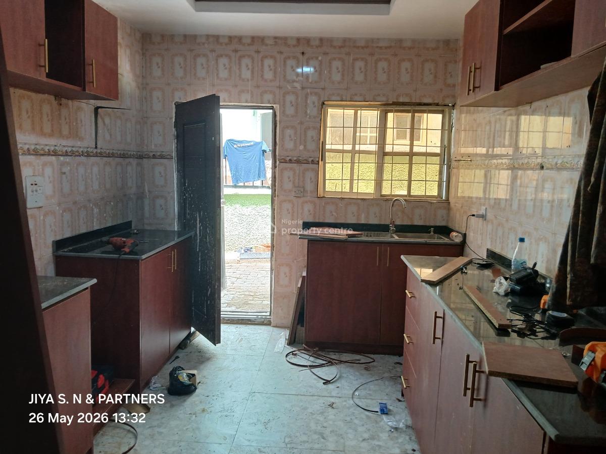 3 Bedroom Semi-detached Bungalow Alone in The Compound, Sunnyvale Estate, Galadimawa, Abuja, Semi-detached Bungalow for Rent