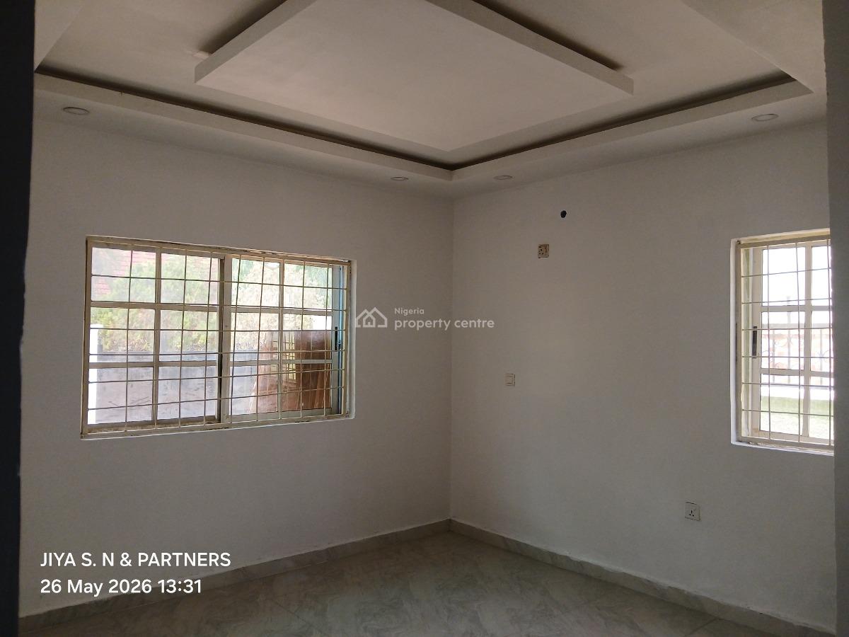 3 Bedroom Semi-detached Bungalow Alone in The Compound, Sunnyvale Estate, Galadimawa, Abuja, Semi-detached Bungalow for Rent