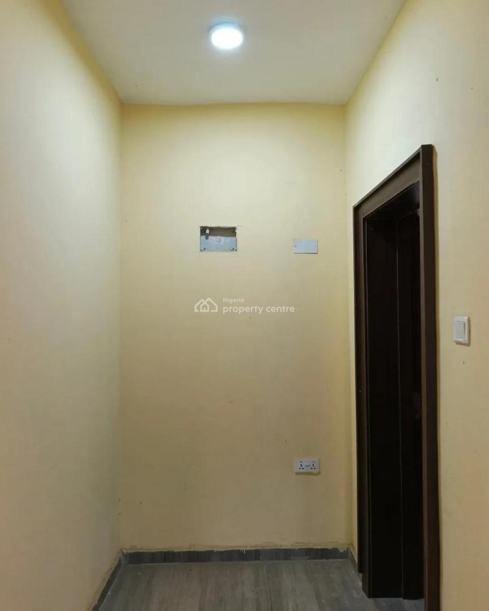 Luxury 2 Bedroom Apartment, Ipaja Command, Ipaja, Lagos, Flat / Apartment for Sale