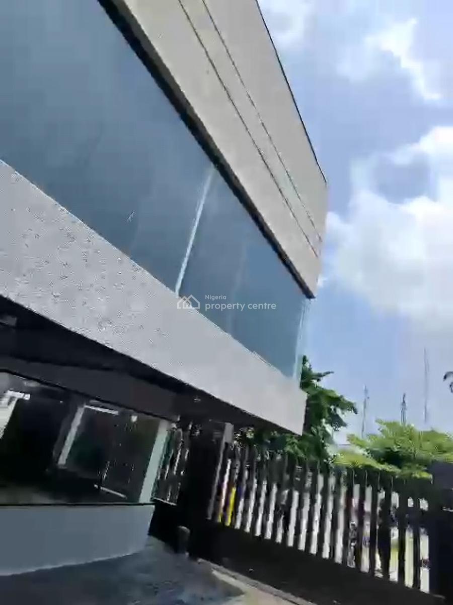 an Open Plan Office Building Within Telecommunications District, Victoria Island (vi), Lagos, Office Space for Sale