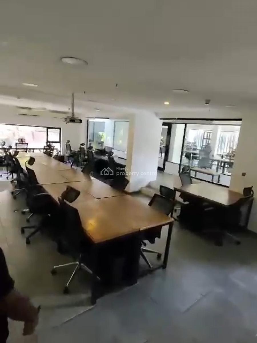 an Open Plan Office Building Within Telecommunications District, Victoria Island (vi), Lagos, Office Space for Sale