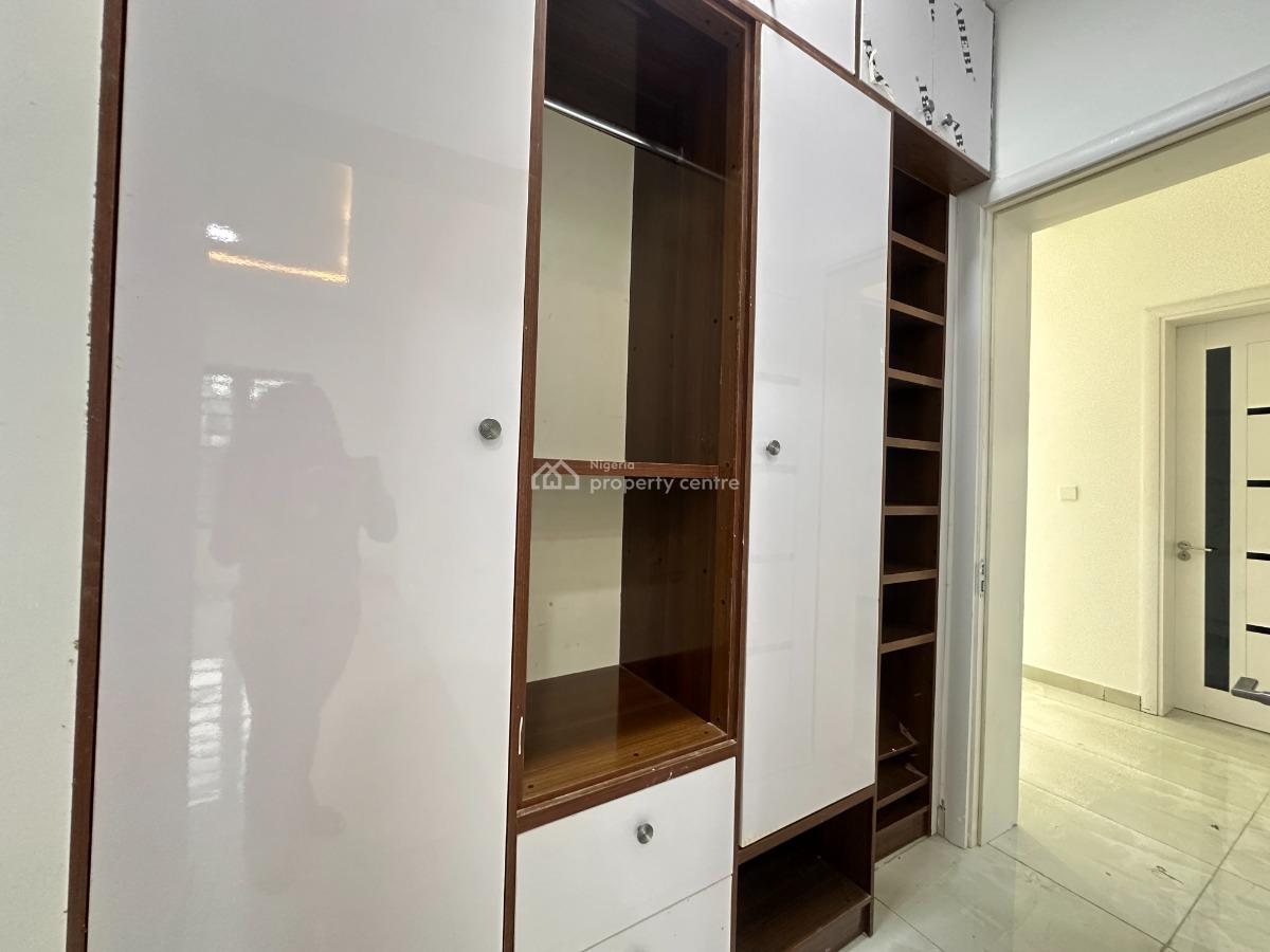 3 Bedroom Apartment Available, Lekki Phase 1, Lekki, Lagos, Flat / Apartment for Rent