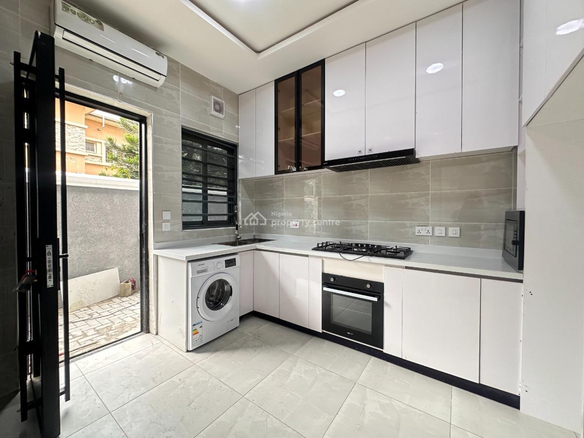 3 Bedroom Apartment Available, Lekki Phase 1, Lekki, Lagos, Flat / Apartment for Rent