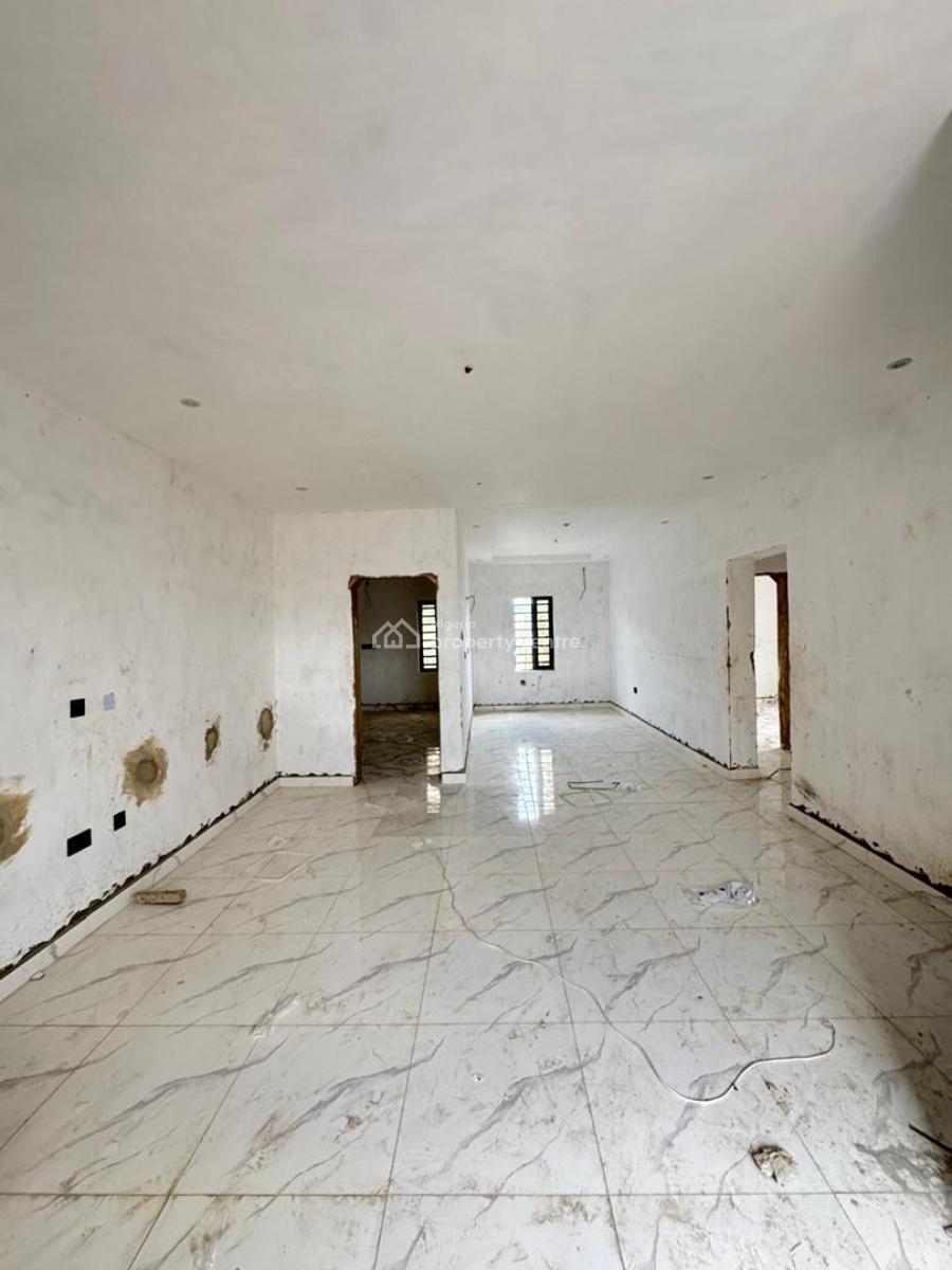 Spacious 3 Bedroom Apartment in a Calm Neighborhood, Surulere, Lagos, Flat / Apartment for Sale