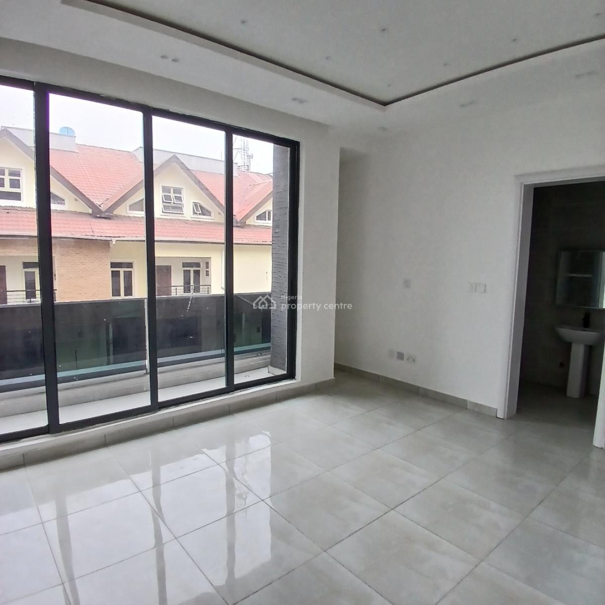 3 Bedroom Luxury Apartment with Bq, Lekki Phase 1, Lekki, Lagos, Flat / Apartment for Sale