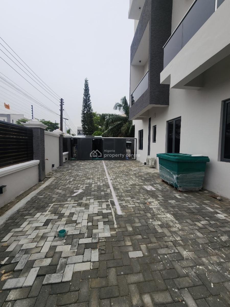 Luxury 3 Bedroom Apartment + Bq, Elevator, Lekki Phase 1, Lekki, Lagos, Flat / Apartment for Rent