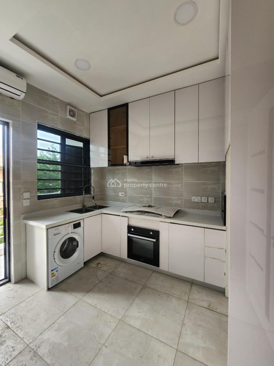 Luxury 3 Bedroom Apartment + Bq, Elevator, Lekki Phase 1, Lekki, Lagos, Flat / Apartment for Rent