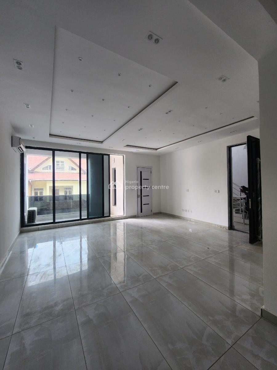 Nicely Built 3 Bedroom Serviced Apartment + Bq, Elevator, Lekki Phase 1, Lekki, Lagos, Flat / Apartment for Sale