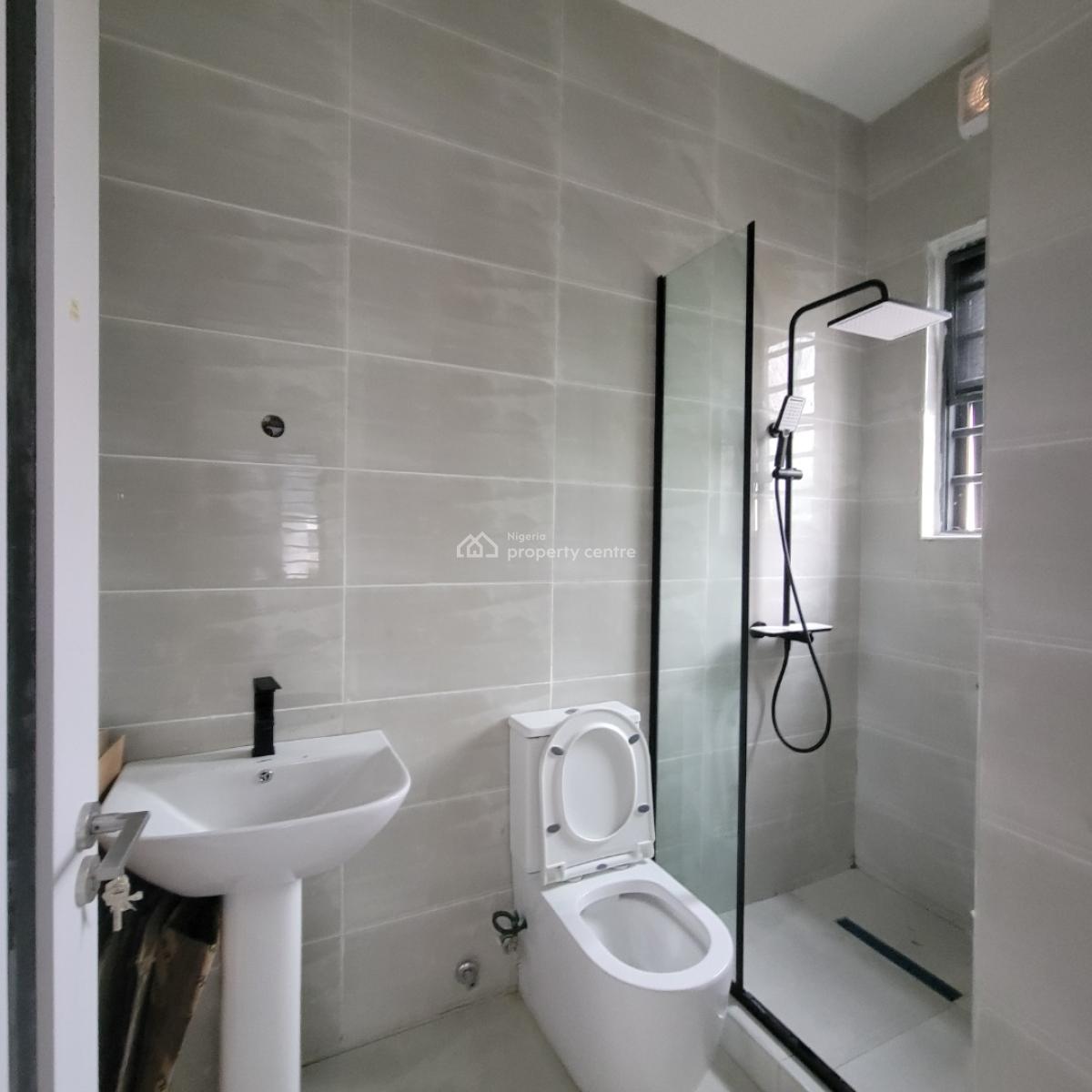 Magnificent 3 Bedroom Apartment with an Elevator and a Bq, Lekki Phase 1, Lekki, Lagos, Flat / Apartment for Sale