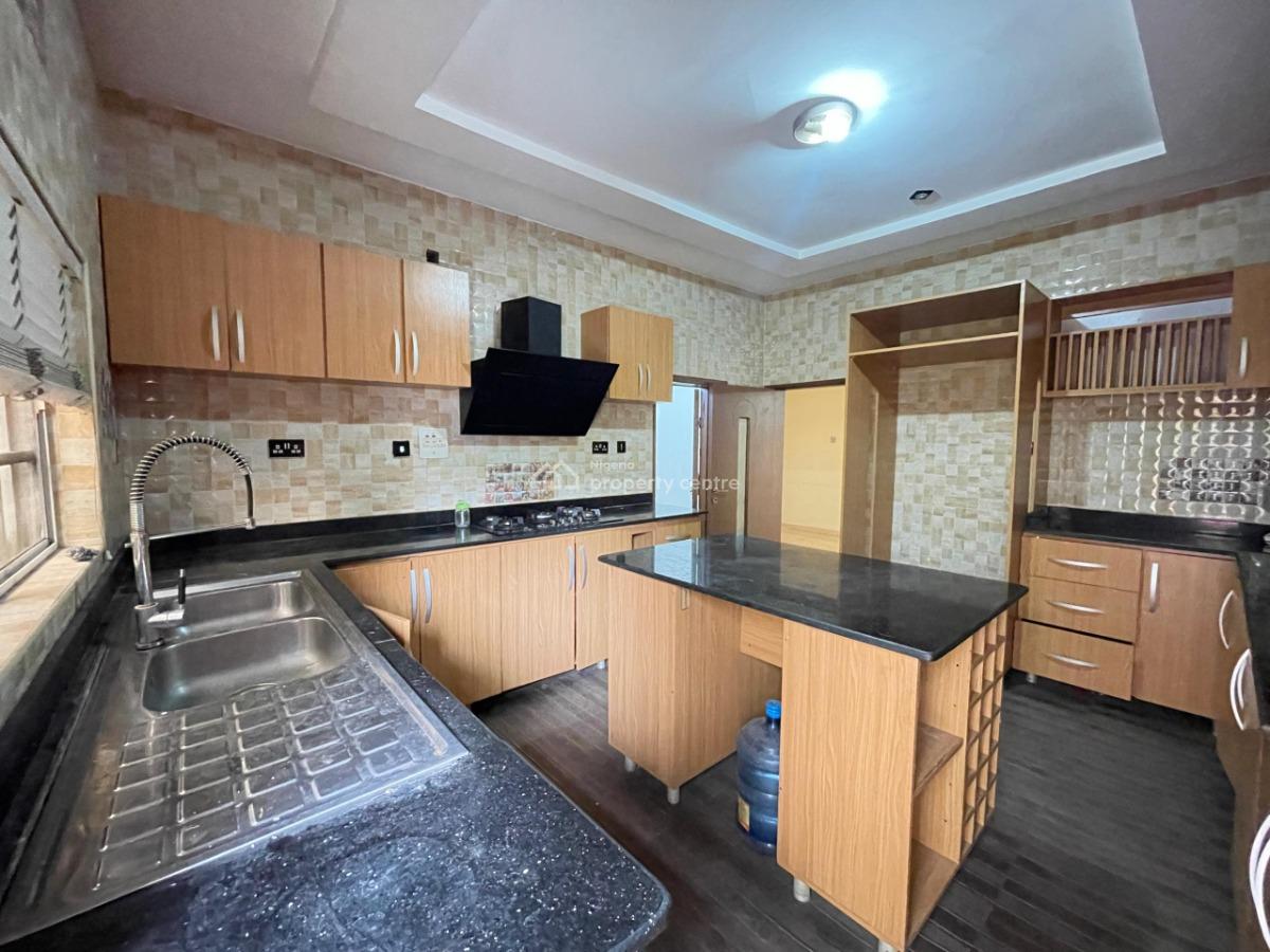 Nicely Finished Five (5) Bedroom Terrace House with a Laundry Room, Peninsula Gardens Estate,, Sangotedo, Ajah, Lagos, Terraced Duplex for Rent
