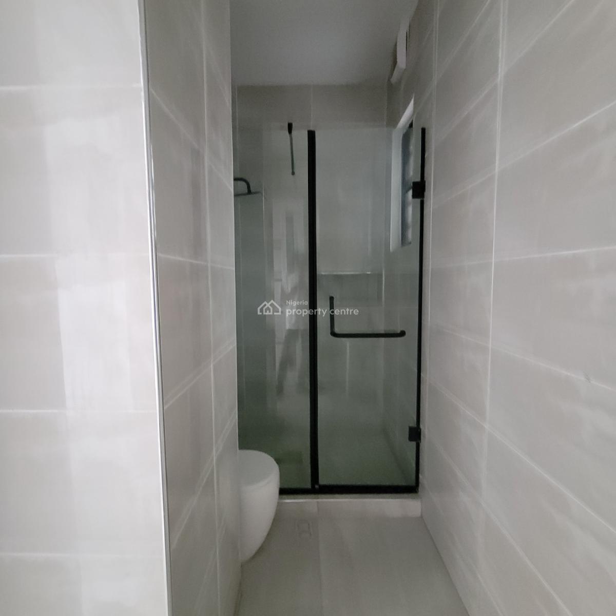 Stunning 3bedroom Apartment with an Elevator and Bq, Lekki Phase 1, Lekki, Lagos, Flat / Apartment for Rent