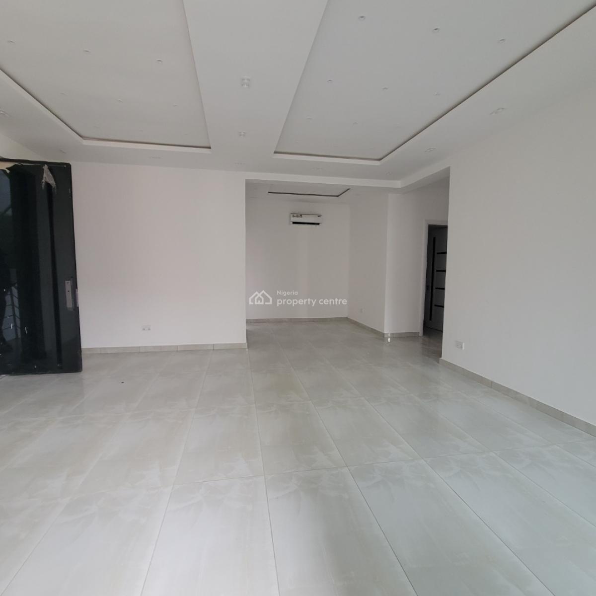Stunning 3bedroom Apartment with an Elevator and Bq, Lekki Phase 1, Lekki, Lagos, Flat / Apartment for Rent