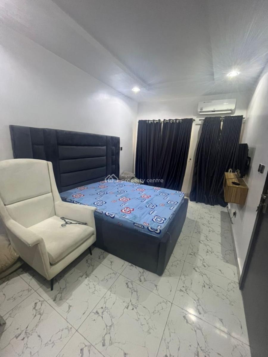 Furnished 2 Bedrooms with 24hrs Electricity at Ikate Lekki, Ikate Elegushi, Lekki, Lagos, Flat / Apartment for Rent