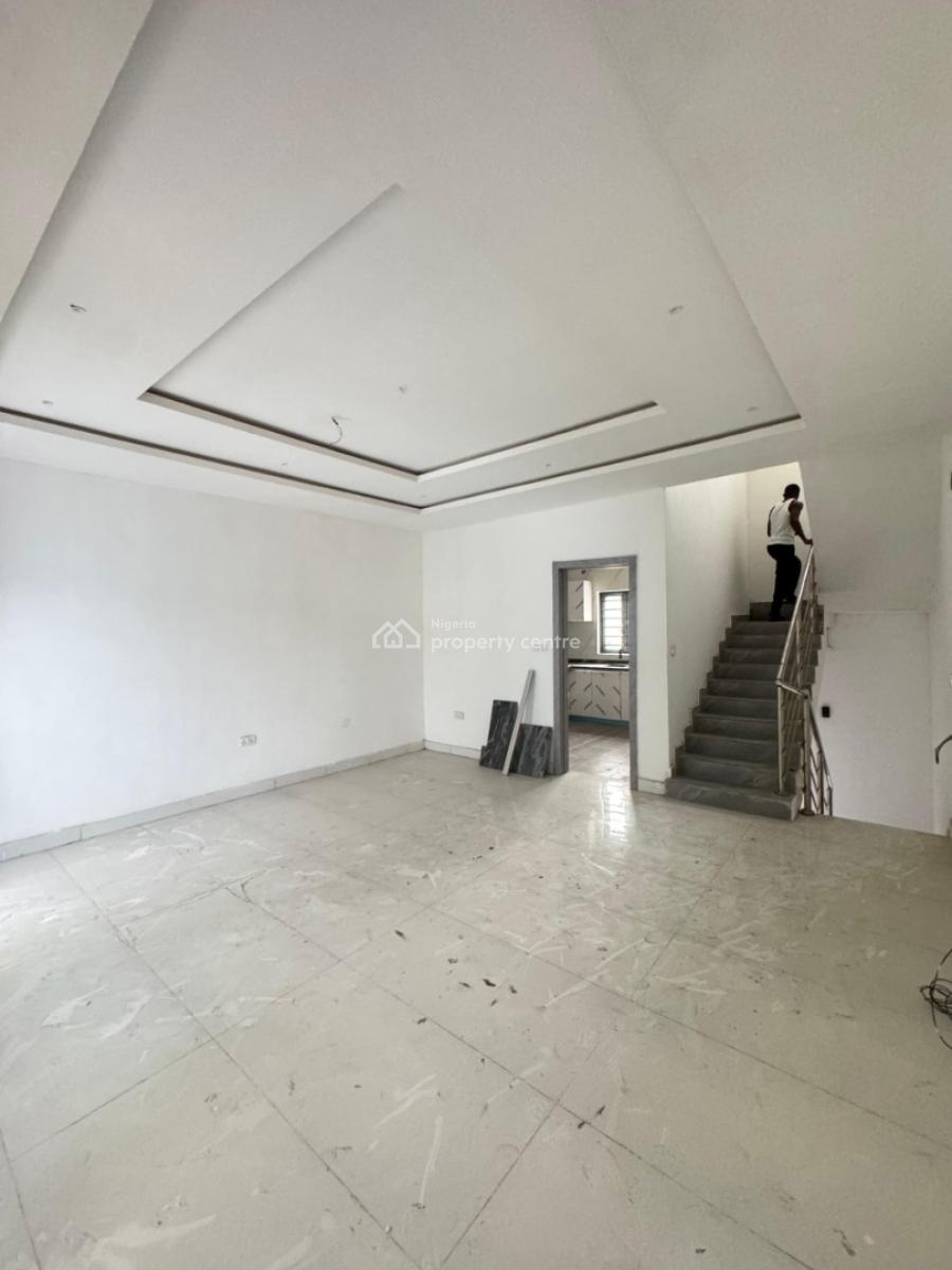 Luxury 3-bedroom Terrace Duplex with Excellent Facility, Ologolo, Lekki, Lagos, Terraced Duplex for Rent