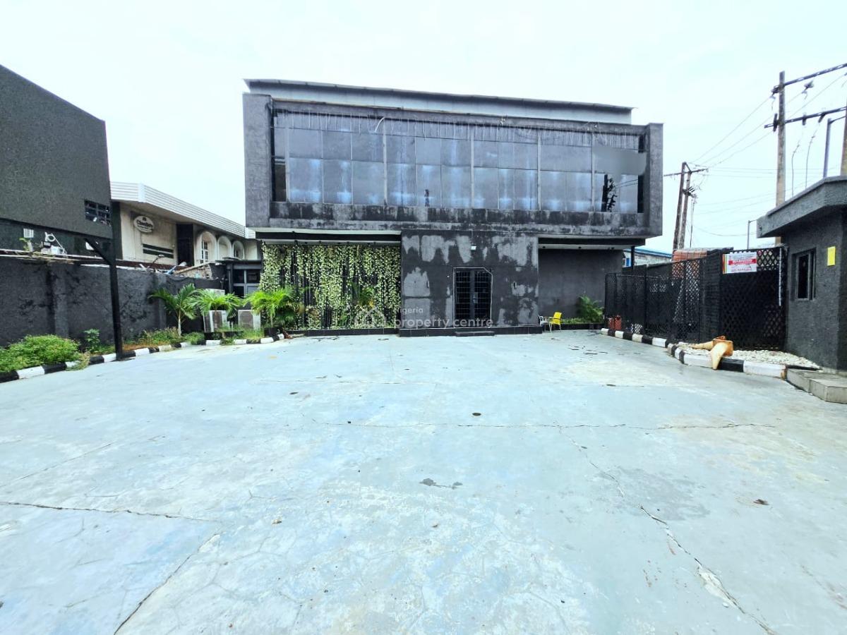 Fully Furnished Commercial House, Victoria Island (vi), Lagos, Restaurant / Bar for Rent
