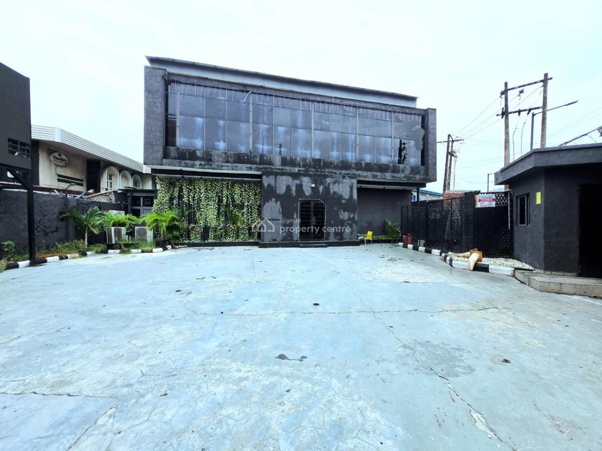 Fully Furnished Commercial House, Victoria Island (vi), Lagos, Restaurant / Bar for Rent
