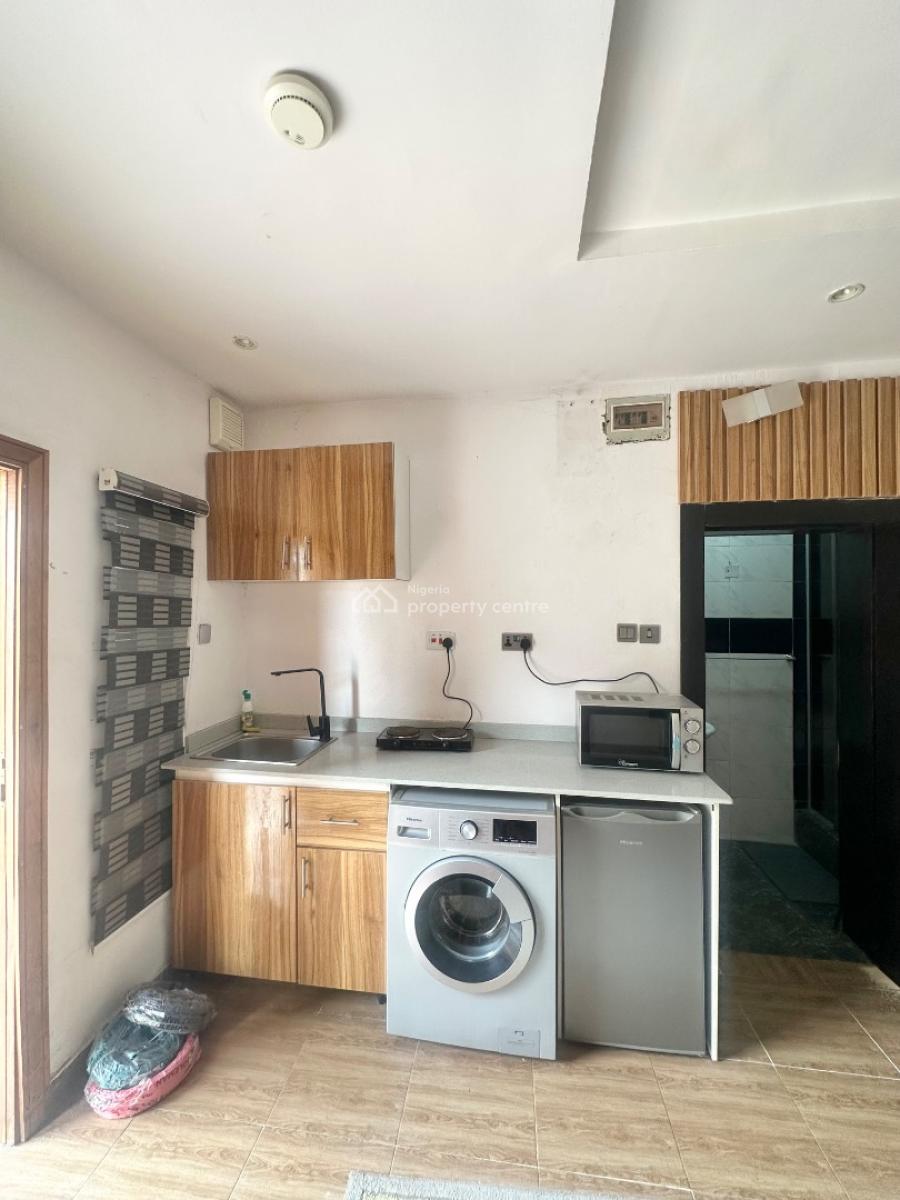 a Studio Apartment, in a Flat, Canal West Estate, Osapa London, Osapa, Lekki, Lagos, Self Contain (single Rooms) for Rent