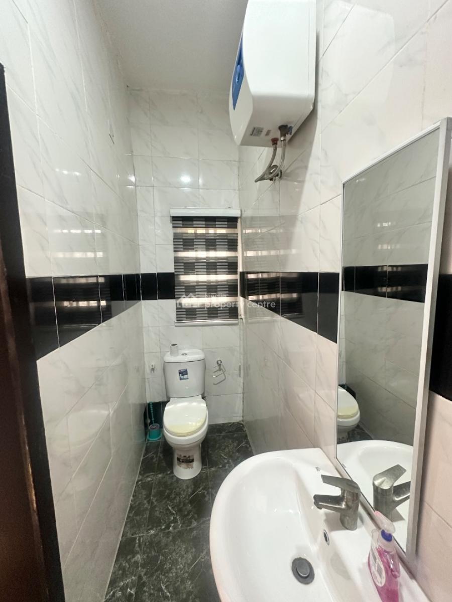 a Studio Apartment, in a Flat, Canal West Estate, Osapa London, Osapa, Lekki, Lagos, Self Contain (single Rooms) for Rent