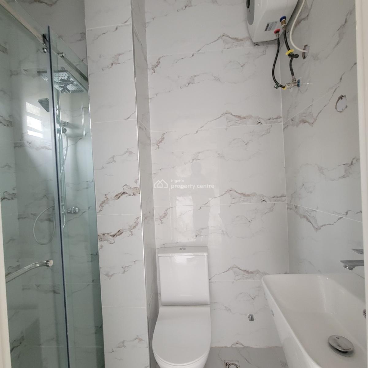 Magnificent 3 Bedroom Maisonette with a Pool,bq, Lekki Phase 1, Lekki, Lagos, House for Sale