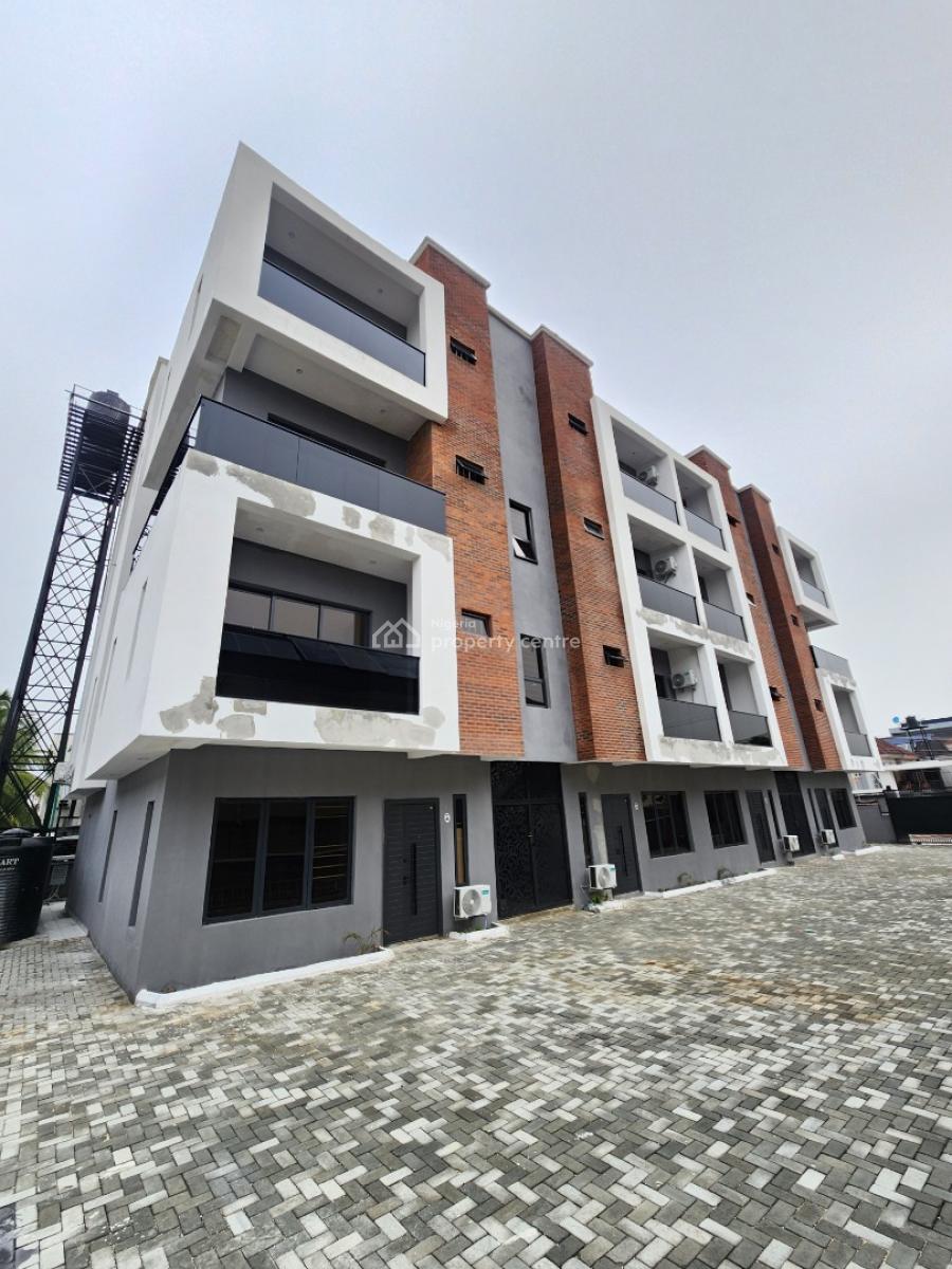 Luxury 3 Bedroom Maisonette + Bq, Swimming Pool in a Secured Estate, Lekki Phase 1, Lekki, Lagos, Flat / Apartment for Sale