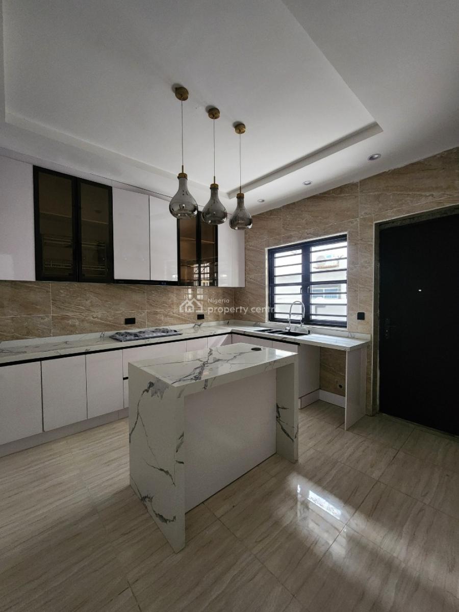 Luxury 3 Bedroom Maisonette + Bq, Swimming Pool in a Secured Estate, Lekki Phase 1, Lekki, Lagos, Flat / Apartment for Sale