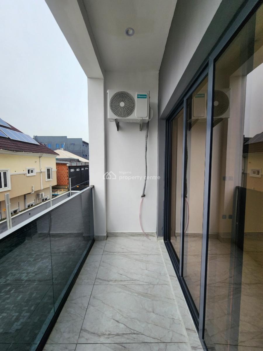 Luxury 3 Bedroom Maisonette + Bq, Swimming Pool in a Secured Estate, Lekki Phase 1, Lekki, Lagos, Flat / Apartment for Sale