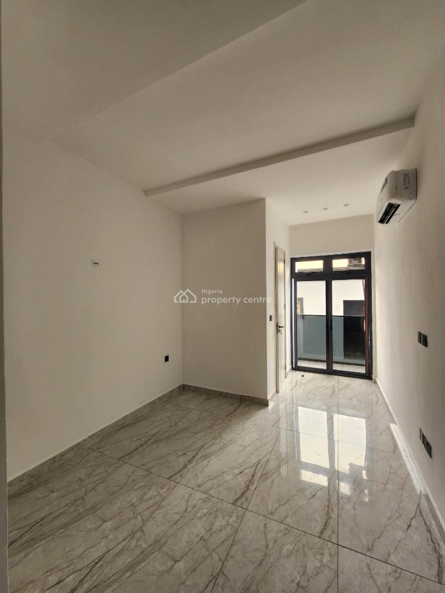 Luxury 3 Bedroom Maisonette + Bq, Swimming Pool in a Secured Estate, Lekki Phase 1, Lekki, Lagos, Flat / Apartment for Sale