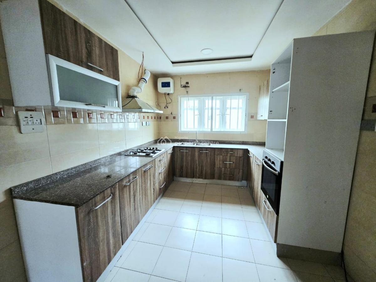 Service 3 Bedroom Apartment, Victoria Island (vi), Lagos, Flat / Apartment for Rent