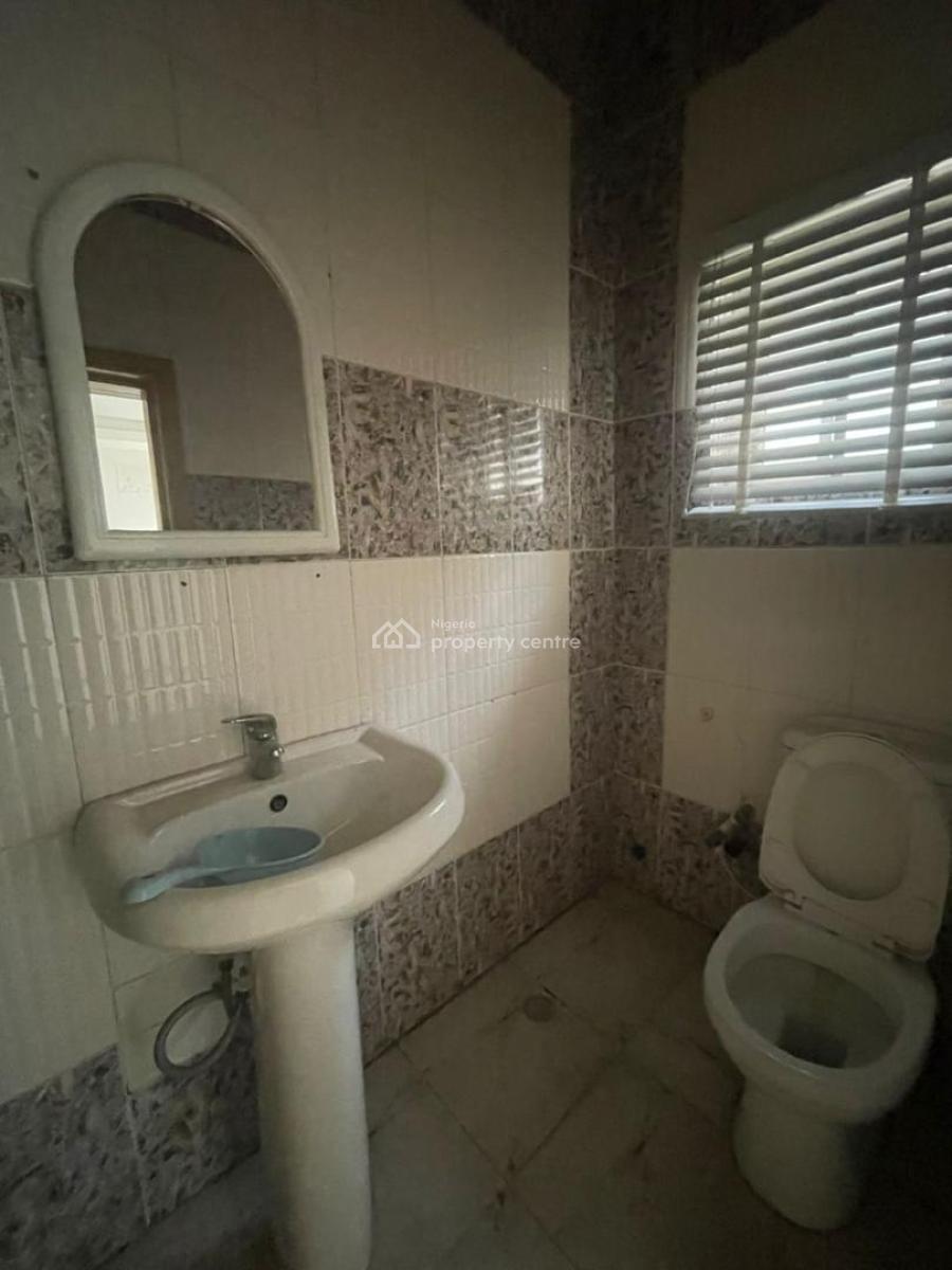 Self Service Standard and Spacious 3 Bedroom Apartment, Lekki Phase 1, Lekki, Lagos, Flat / Apartment for Rent