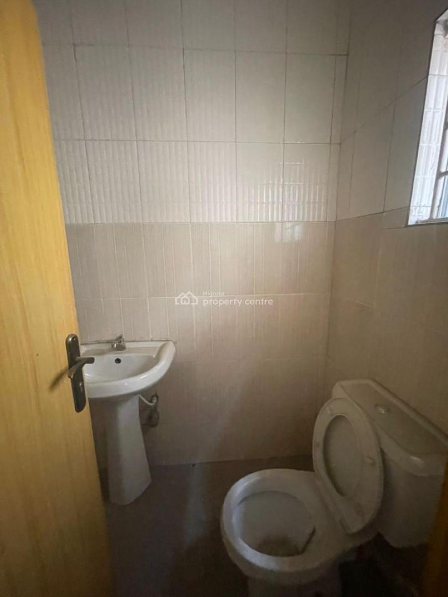 Self Service Standard and Spacious 3 Bedroom Apartment, Lekki Phase 1, Lekki, Lagos, Flat / Apartment for Rent