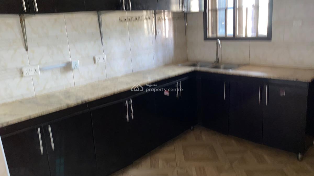 Spacious Three Bedrooms Flat, Mabushi, Abuja, Flat / Apartment for Rent