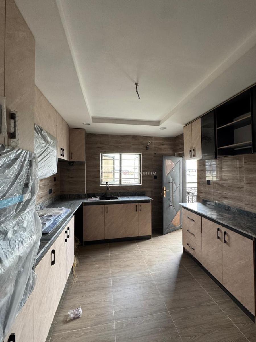 Meticulously Built 3 Bedroom Apartment, Yaba, Lagos, Flat / Apartment for Sale