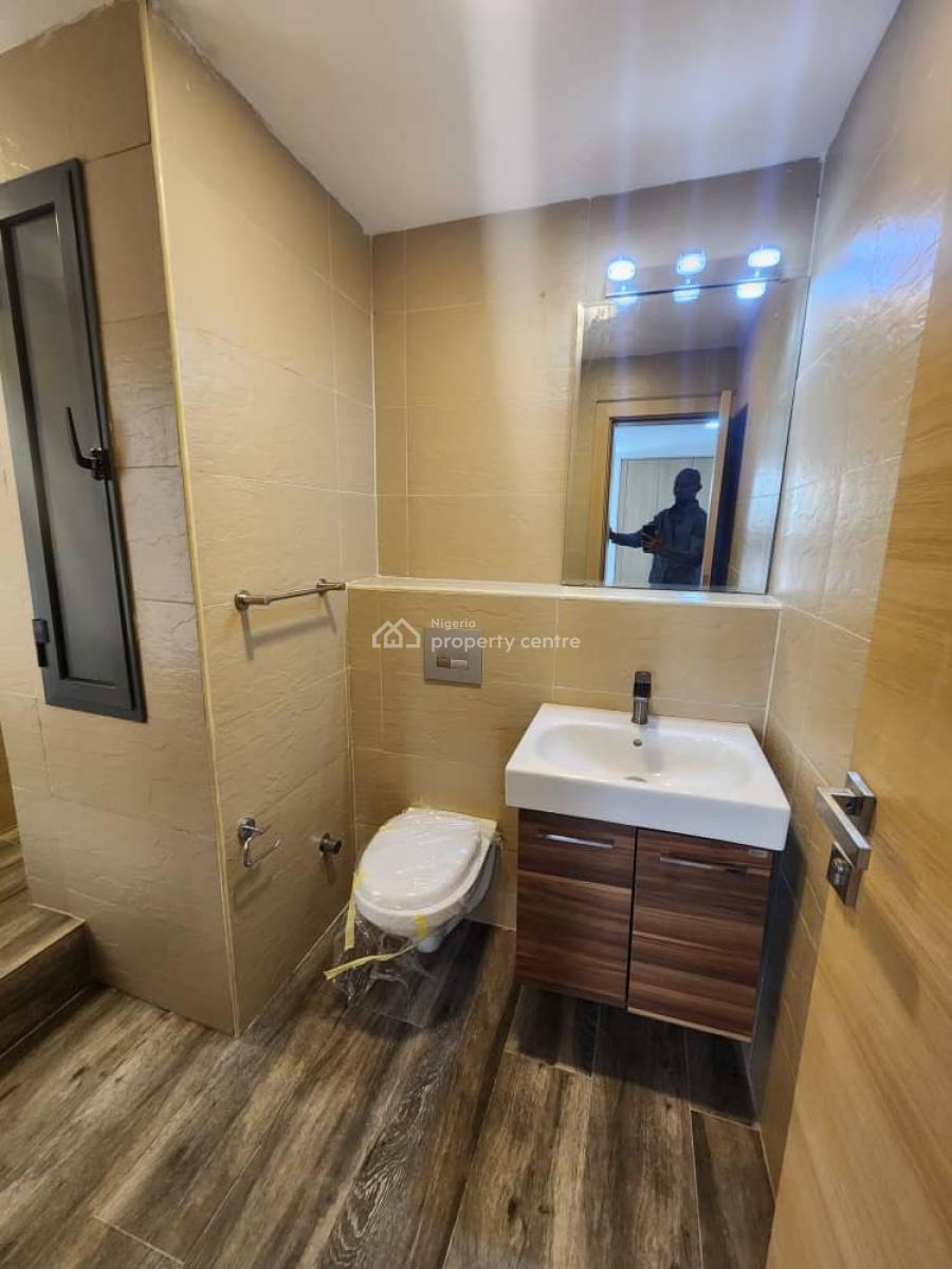 Well Maintained 3 Bedrooms Apartments with Gym and Playground, Old Ikoyi, Ikoyi, Lagos, Flat / Apartment for Rent