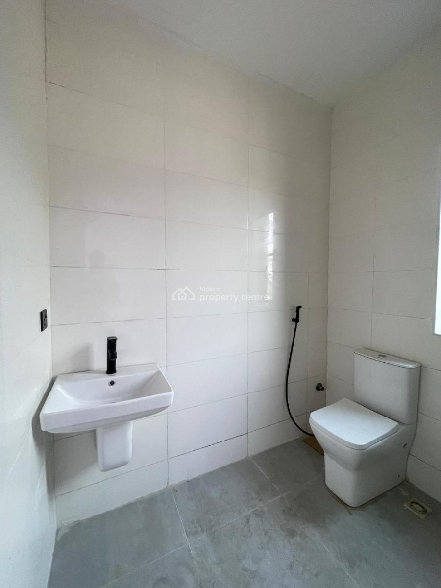 Contemporary 2 Bedroom Serviced Apartment with Premium Features, Lekki, Lagos, Flat / Apartment for Sale