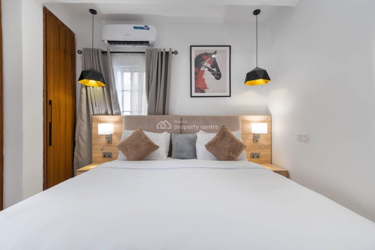 Luxury 4 Bedroom Flat, Lekki Phase 1, Lekki, Lagos, Flat / Apartment for Rent