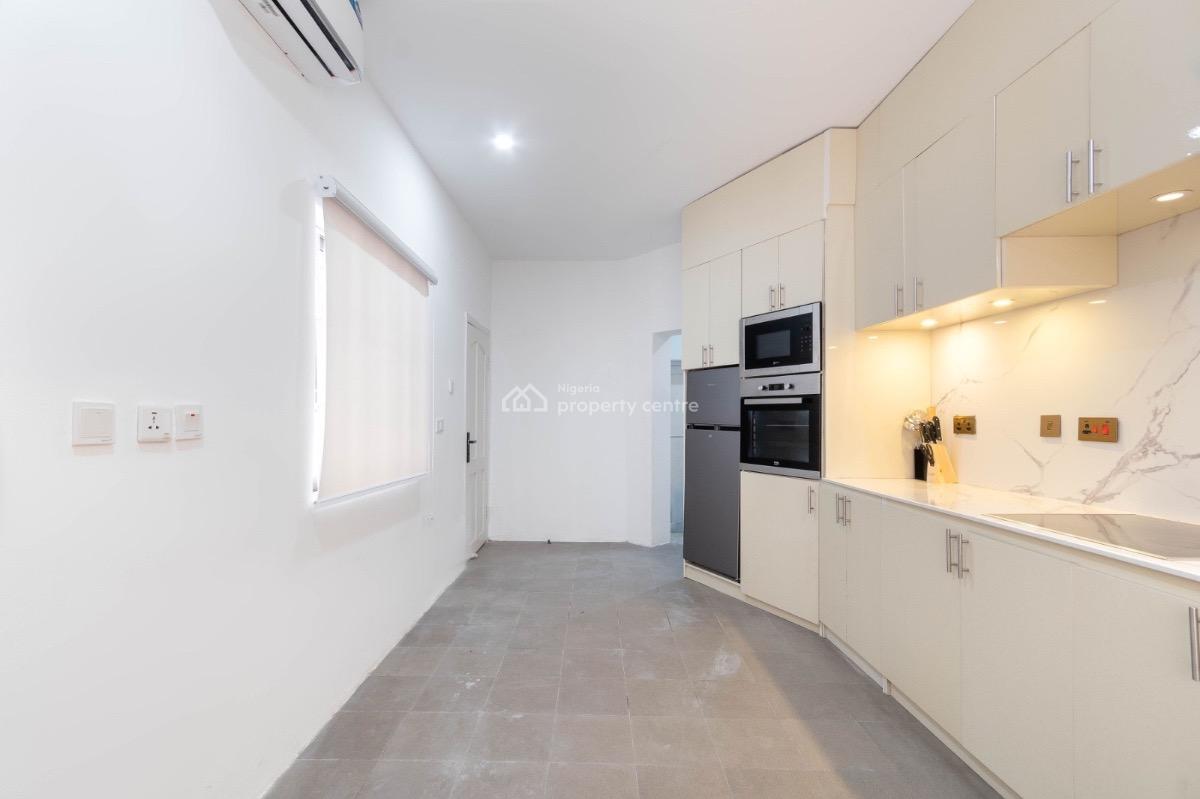 Luxury 4 Bedroom Flat, Lekki Phase 1, Lekki, Lagos, Flat / Apartment for Rent