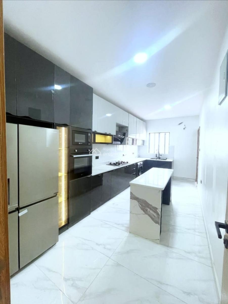 2-bedroom Serviced Apartment, Lekki Phase 1, Lekki, Lagos, Flat / Apartment for Sale