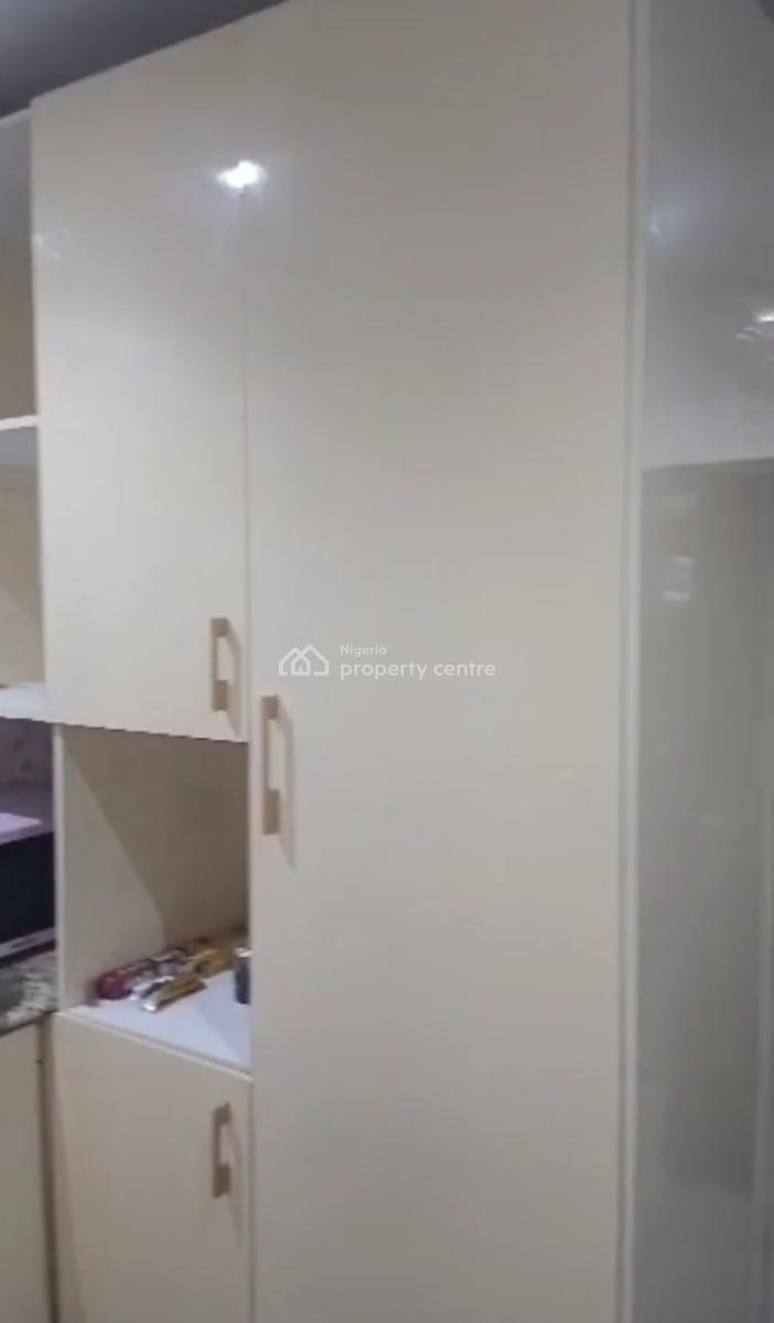 Luxury  Fully Furnished 3bedroom Flat,tarred Rd, By Vio(tarred Rd, Mabushi, Abuja, Flat / Apartment for Rent
