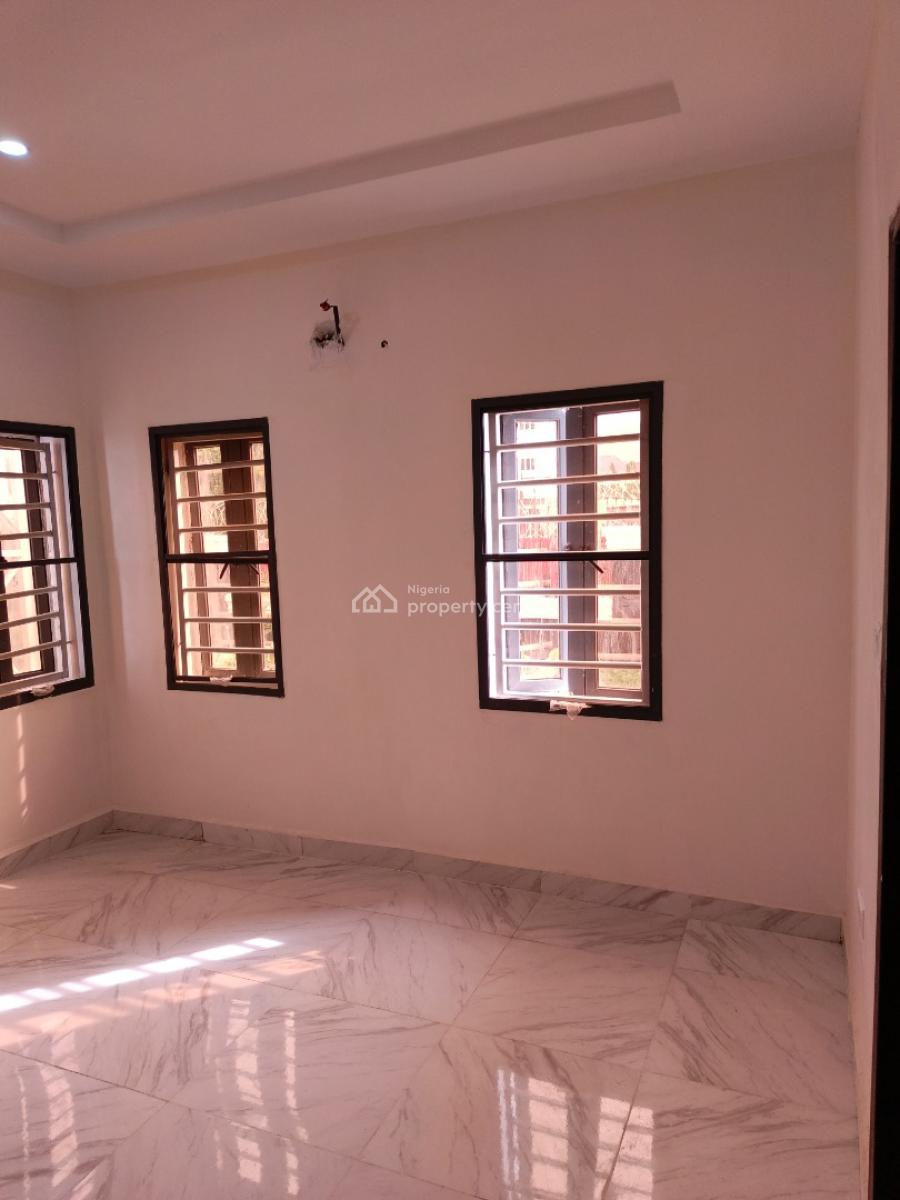 Brand New Exotic 3 Bedroom Flat Top and Ground Floor Available, Jahi, Jahi, Abuja, Flat / Apartment for Rent