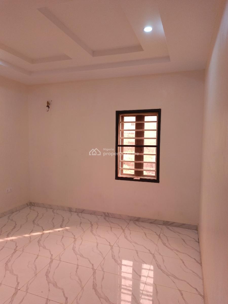Brand New Exotic 3 Bedroom Flat Top and Ground Floor Available, Jahi, Jahi, Abuja, Flat / Apartment for Rent