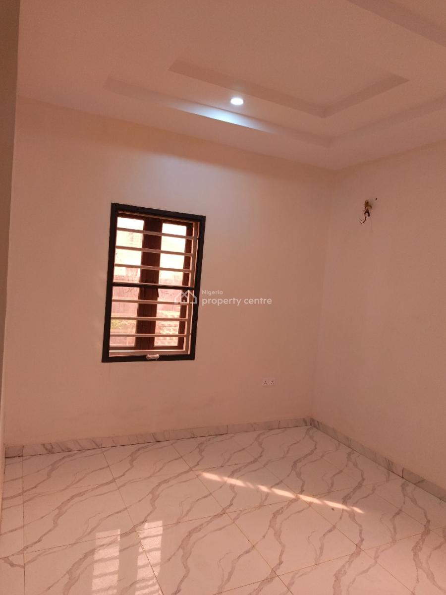 Brand New Exotic 3 Bedroom Flat Top and Ground Floor Available, Jahi, Jahi, Abuja, Flat / Apartment for Rent